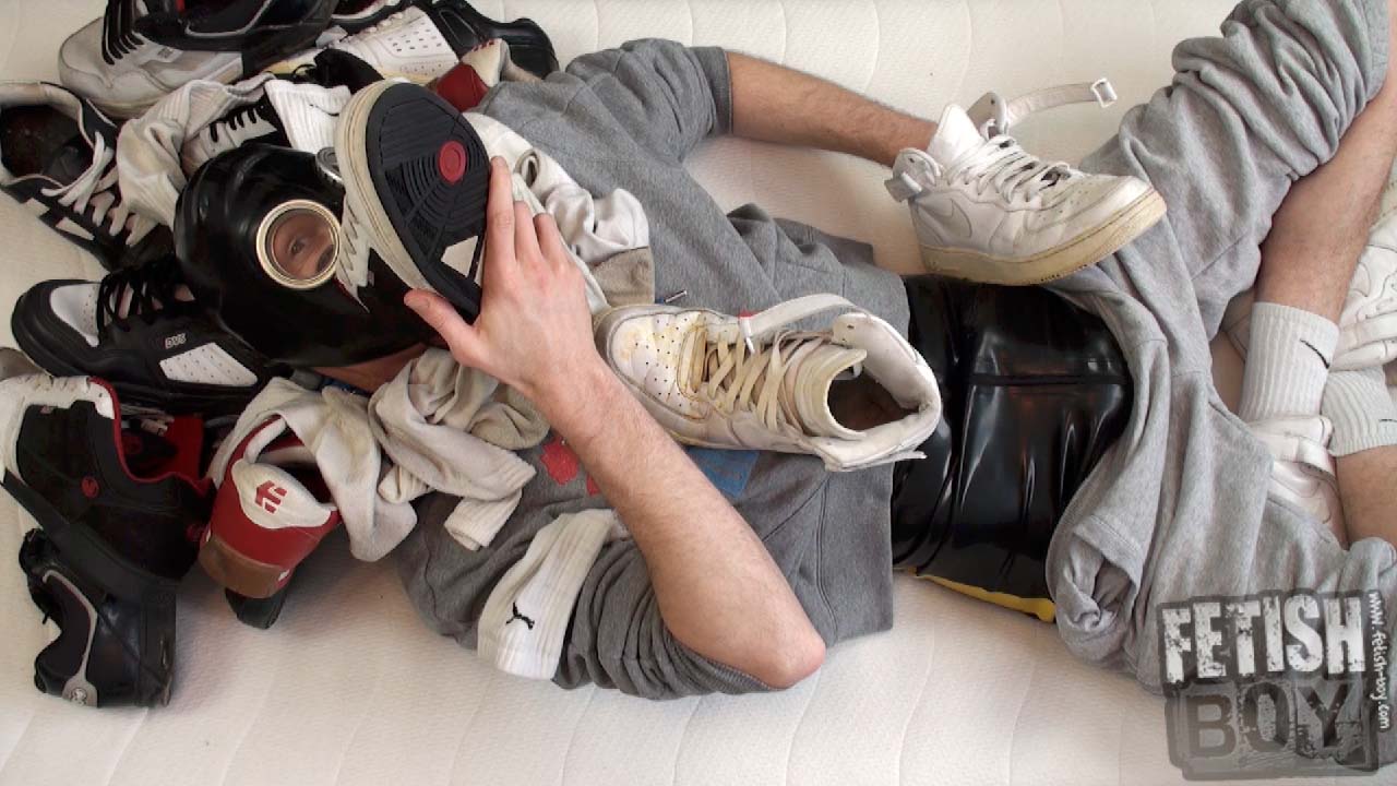 Sneaker shoe fetish fan photos