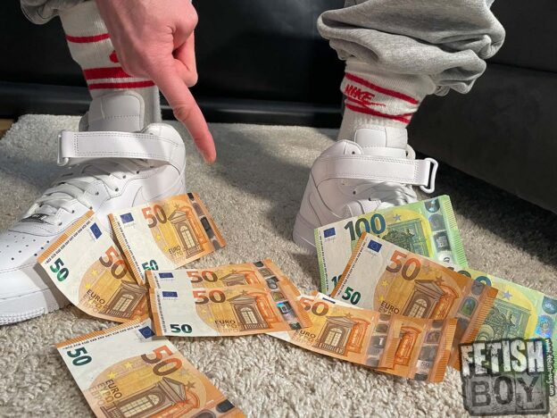 Proll Master into Financial Domination and Foot Worship